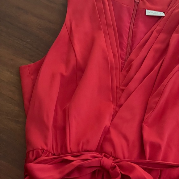 Eva Mendes New York & Co Dress Red Sleeveless v neck pleats size 4 elastic waist - Picture 6 of 16